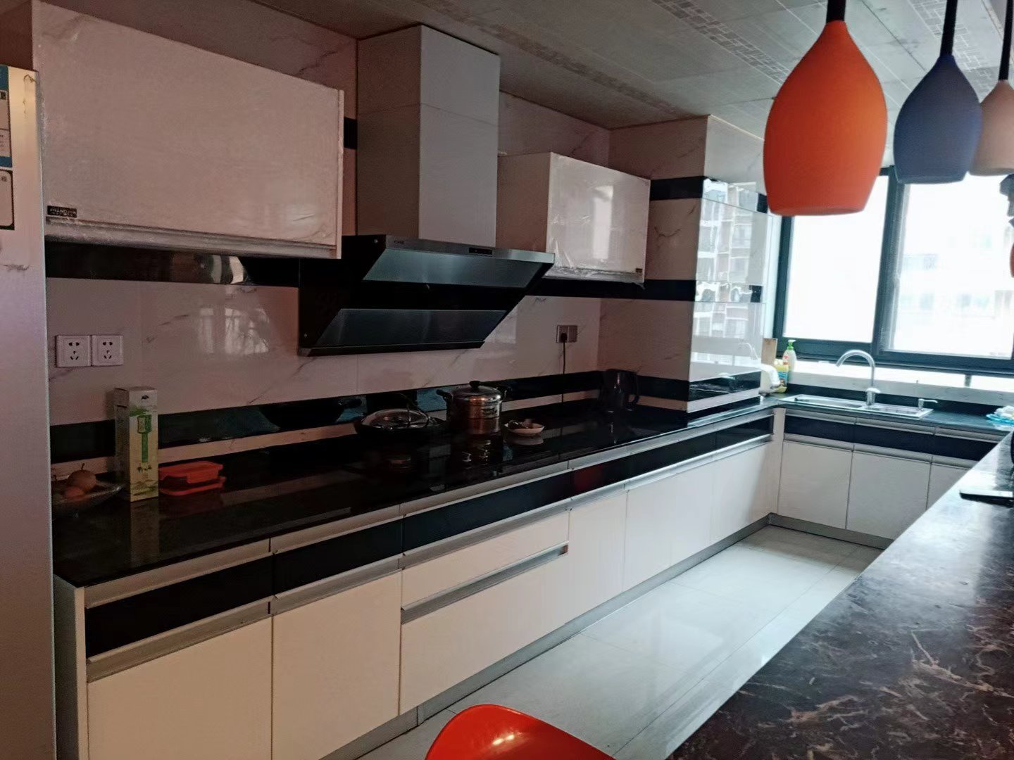 金域城邦.精装三房.电梯小高层证件满二.看房方便