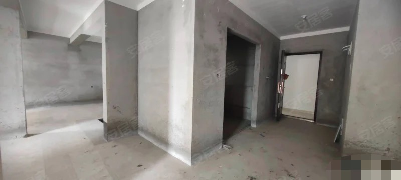 ？亏本出，城南，金科御府，单价3800，好楼层，带地下车位，证件满二，捡漏，