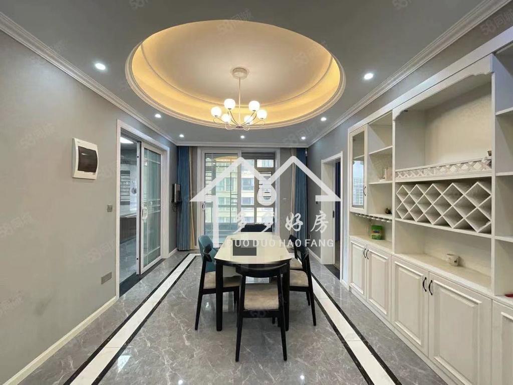 御台公馆，大平层，带送车位