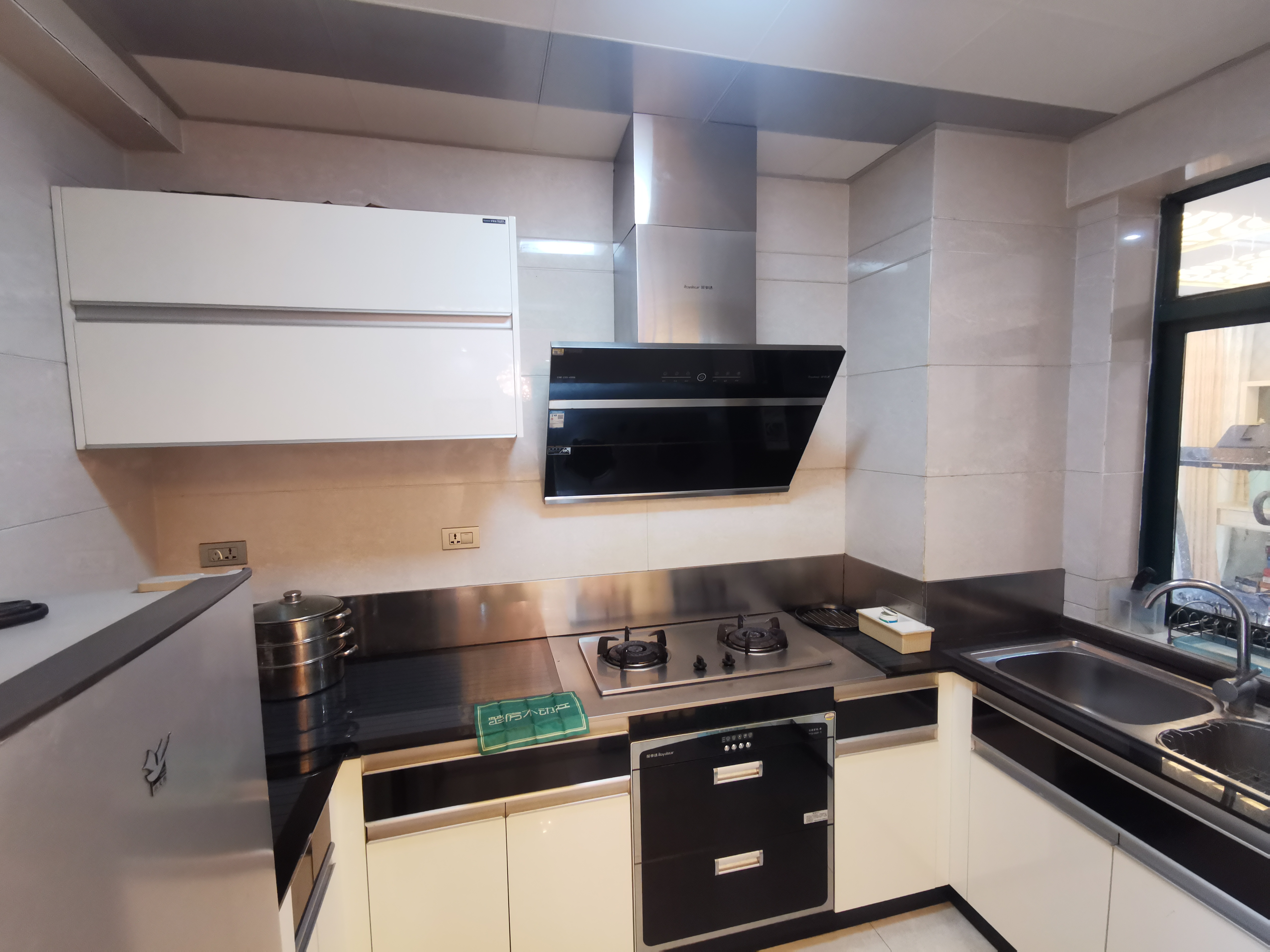 时代广场精装三房好楼层南北通透看房方便