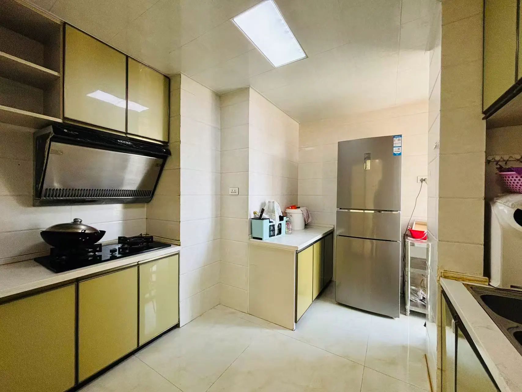 捡漏，四中附近，精装三房两卫，边户，好楼层，单价三千多，证满二