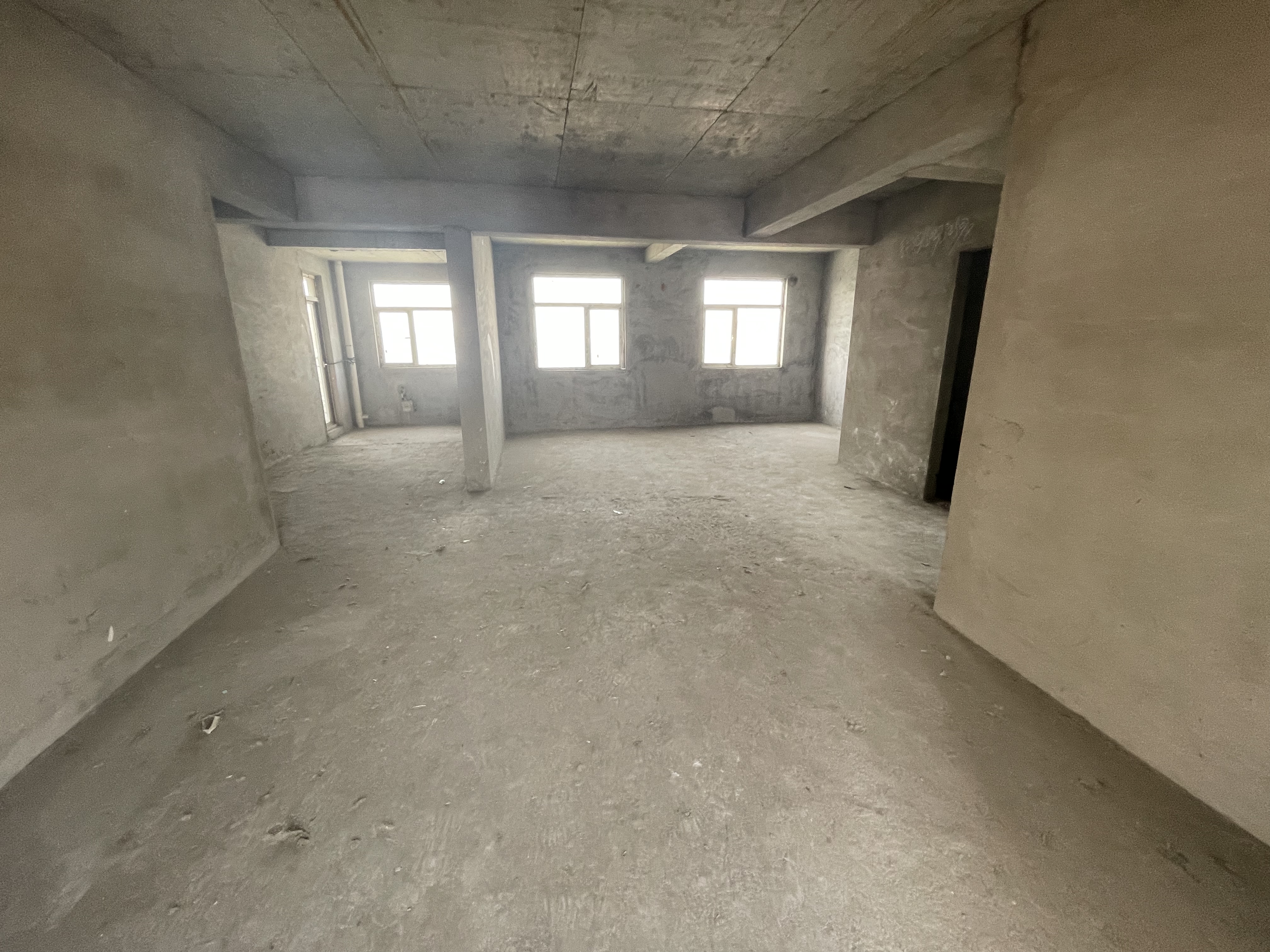 新街毛坯三房单价4000多城南证件满二