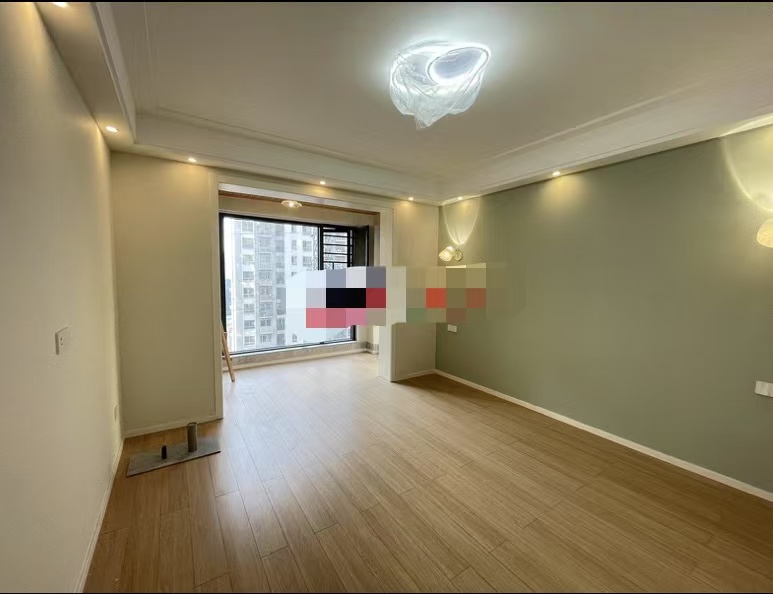 城南，领秀城，8楼边户，全新6300单价，精装三房，南北通透