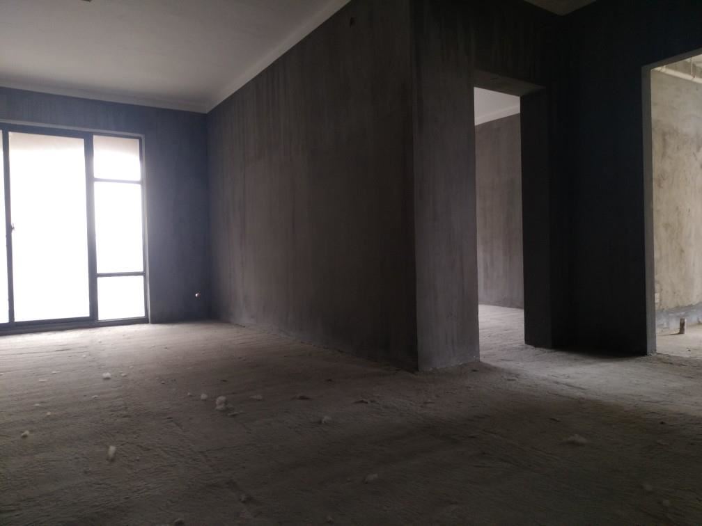 房东急售绿地华庭毛坯大二房证满2年三面采光南北通透户型