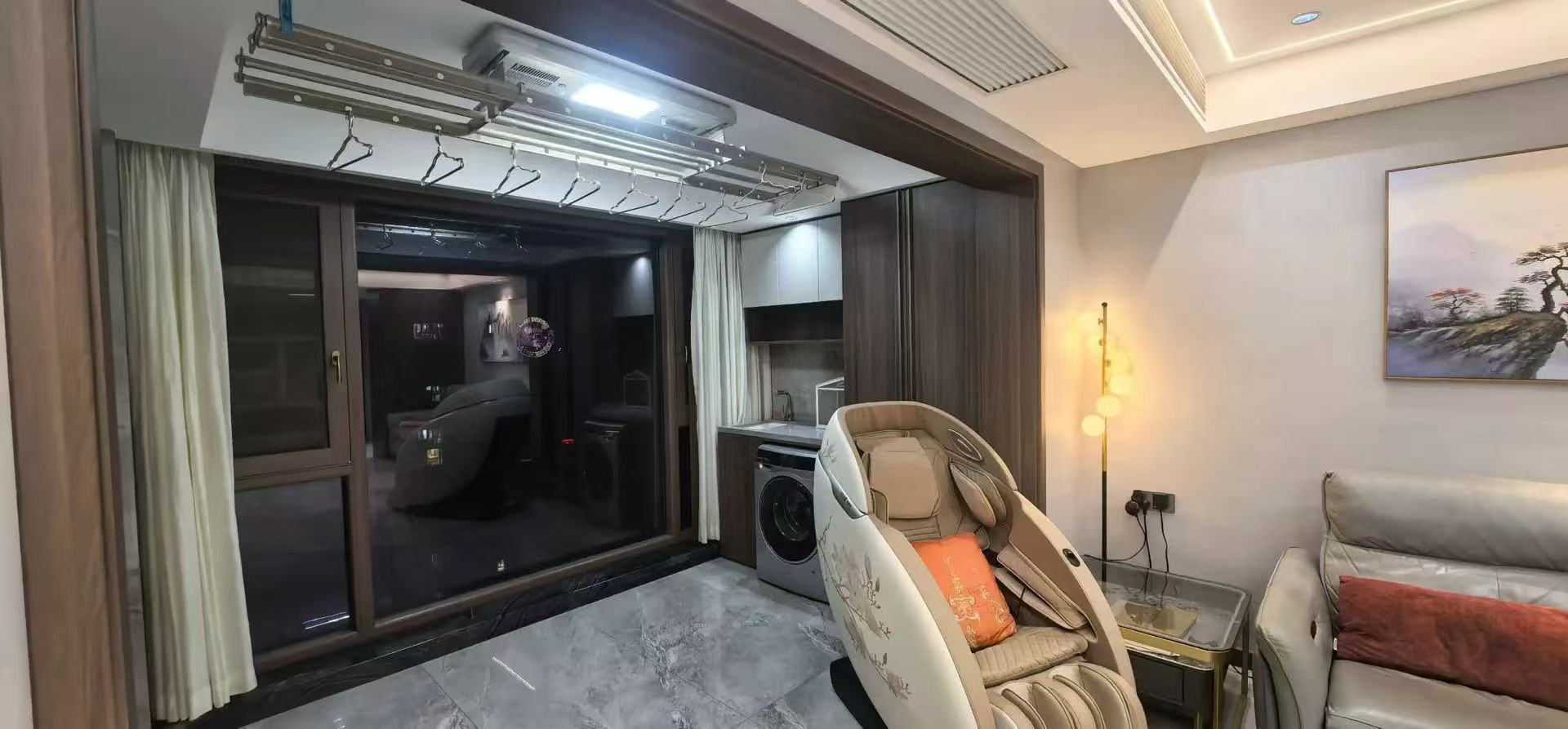 城南，翡冷翠边户，精装四房，全屋品牌家私，电梯好楼层，证满二