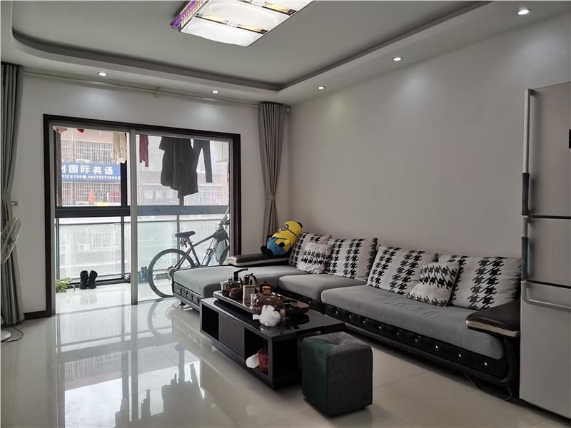 城西 中央华府 精装修 基本没有住过 仙桃小学 满二