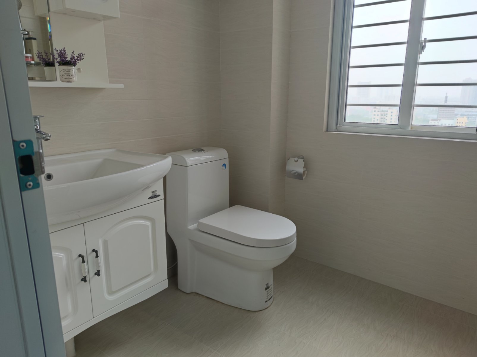 福星城精装大三房，122平，91万，新证