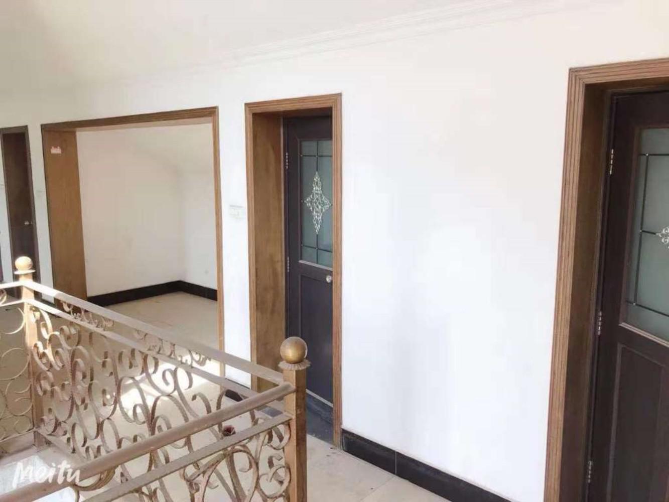 青青家园一期大平层楼顶好养花有钥匙 看房