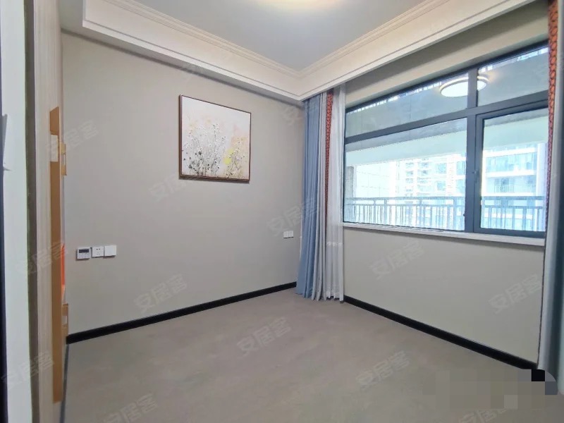 城南吾悦旁，全屋精装，中央空调，元泰三中沔阳xiao学证满二中层11楼