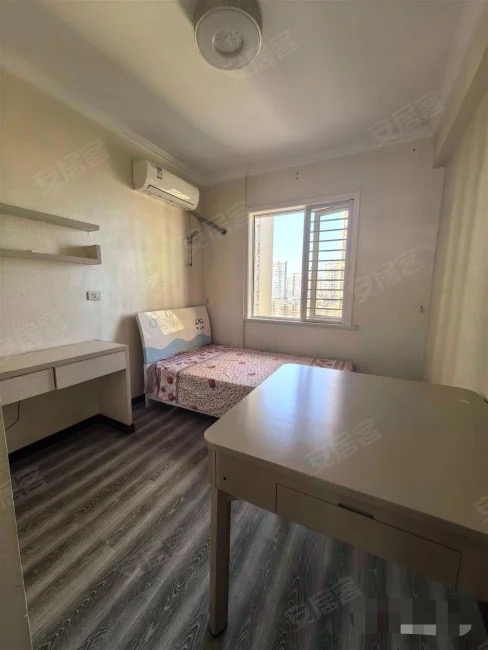 317，城南森林国际，精装三房，电梯好楼层，新二中新二小，拎包入住，老证，