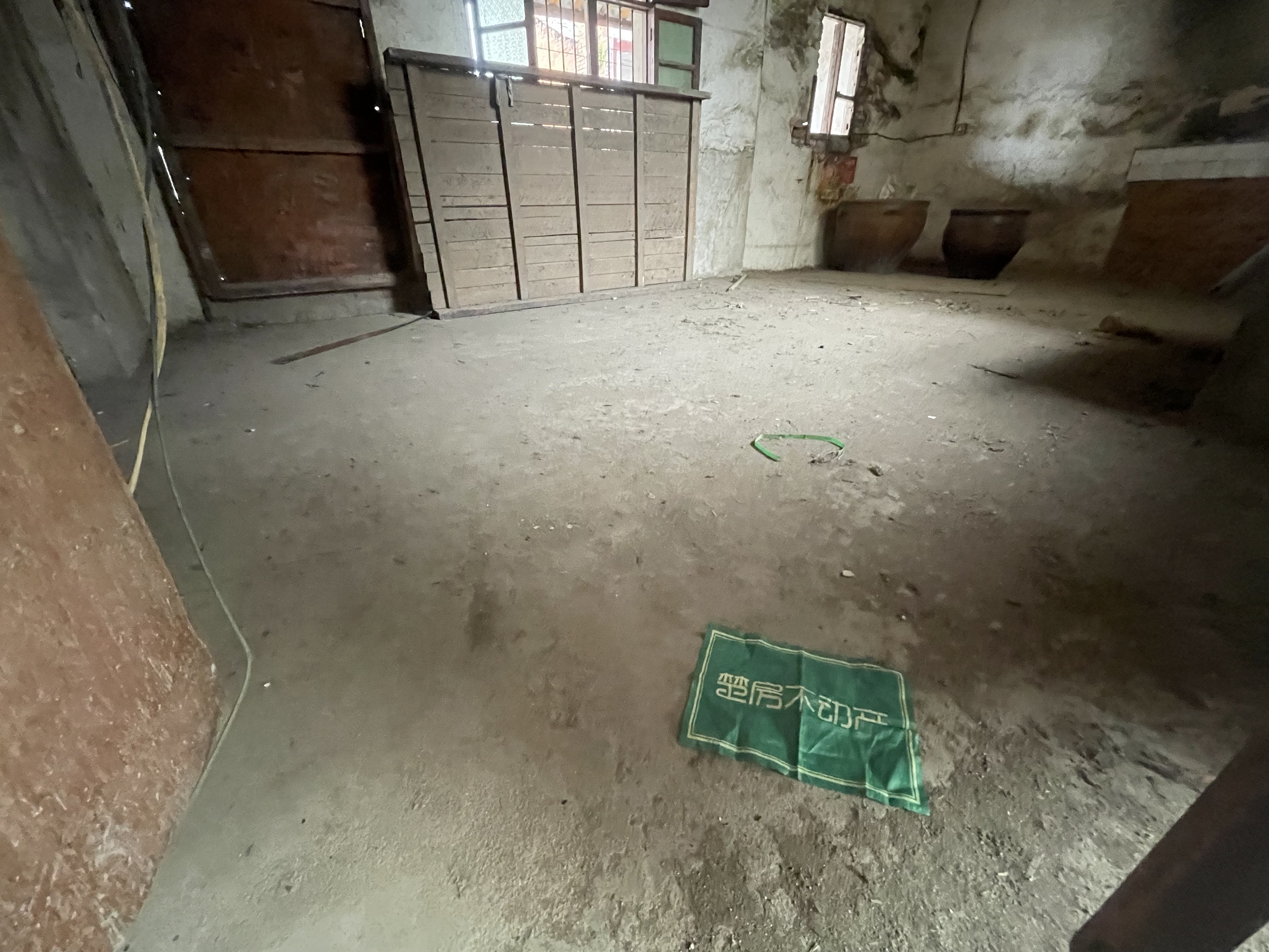 实验高中对面.建设街私房.周边配套成熟.看房方便.诚意卖