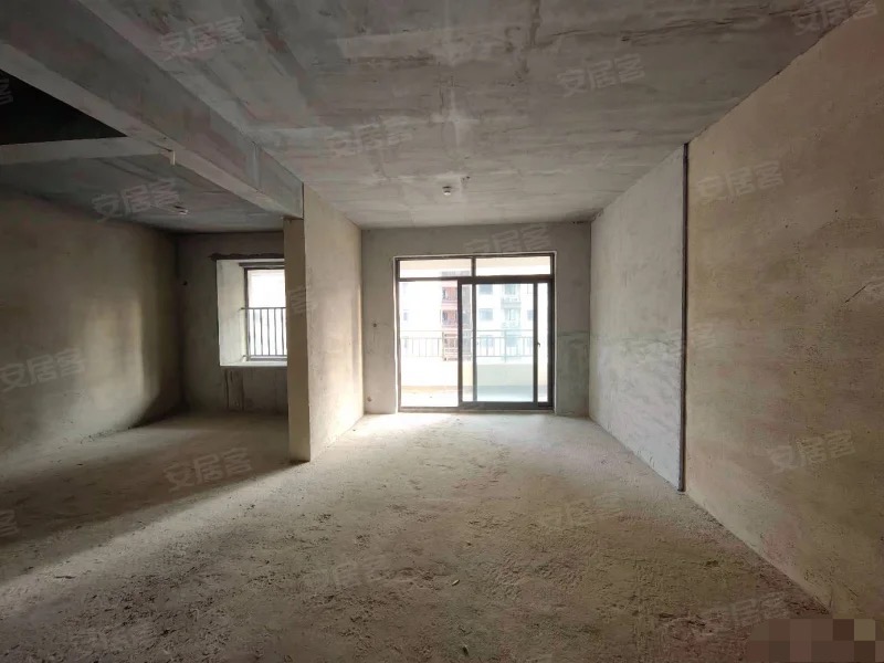 捡漏，荣怀D区，单价5055，三开间朝南，证满二，电梯中层，比补贴还香