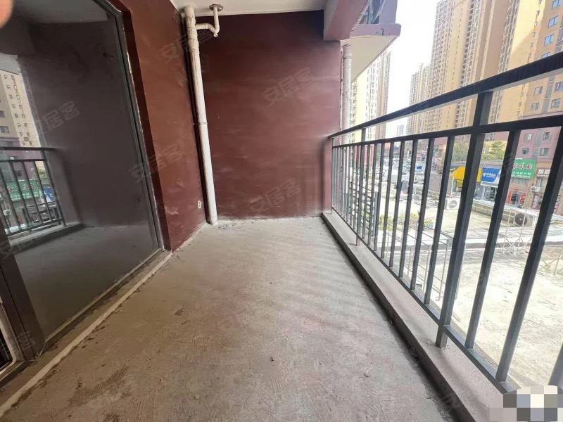 捡漏，满庭春，东边户，毛坯三房，南北通透，双阳台，采光好