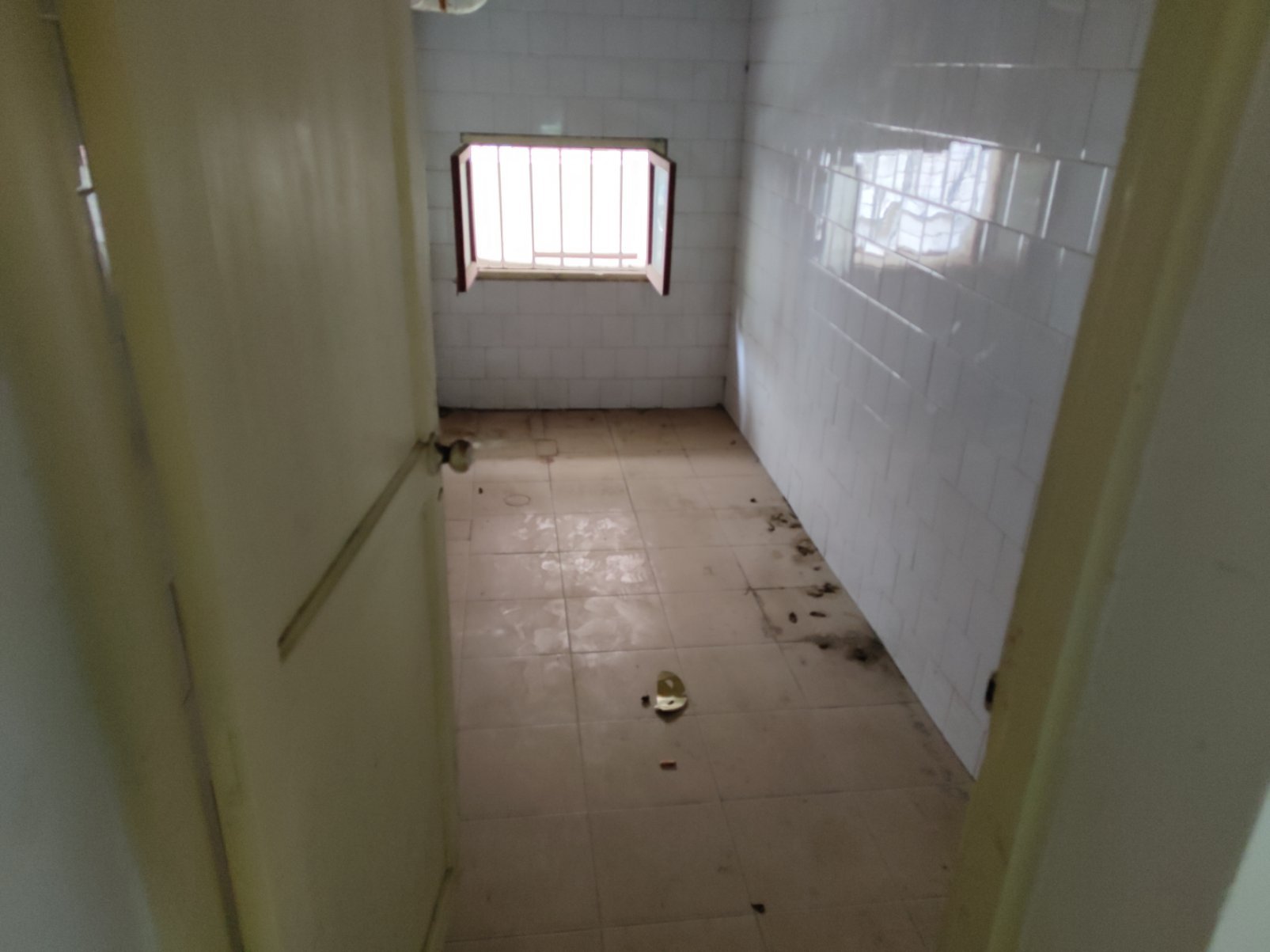 新客运站旁烟草路三层私房，证在手，满二