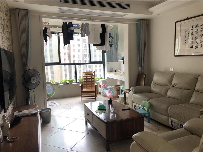 急售元泰未来城 对口新三中 二小 带装修家具家电 卖个毛坯价