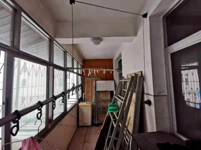 大新路时代广场后面优质大三房步梯好楼层出门就是商城三面采光