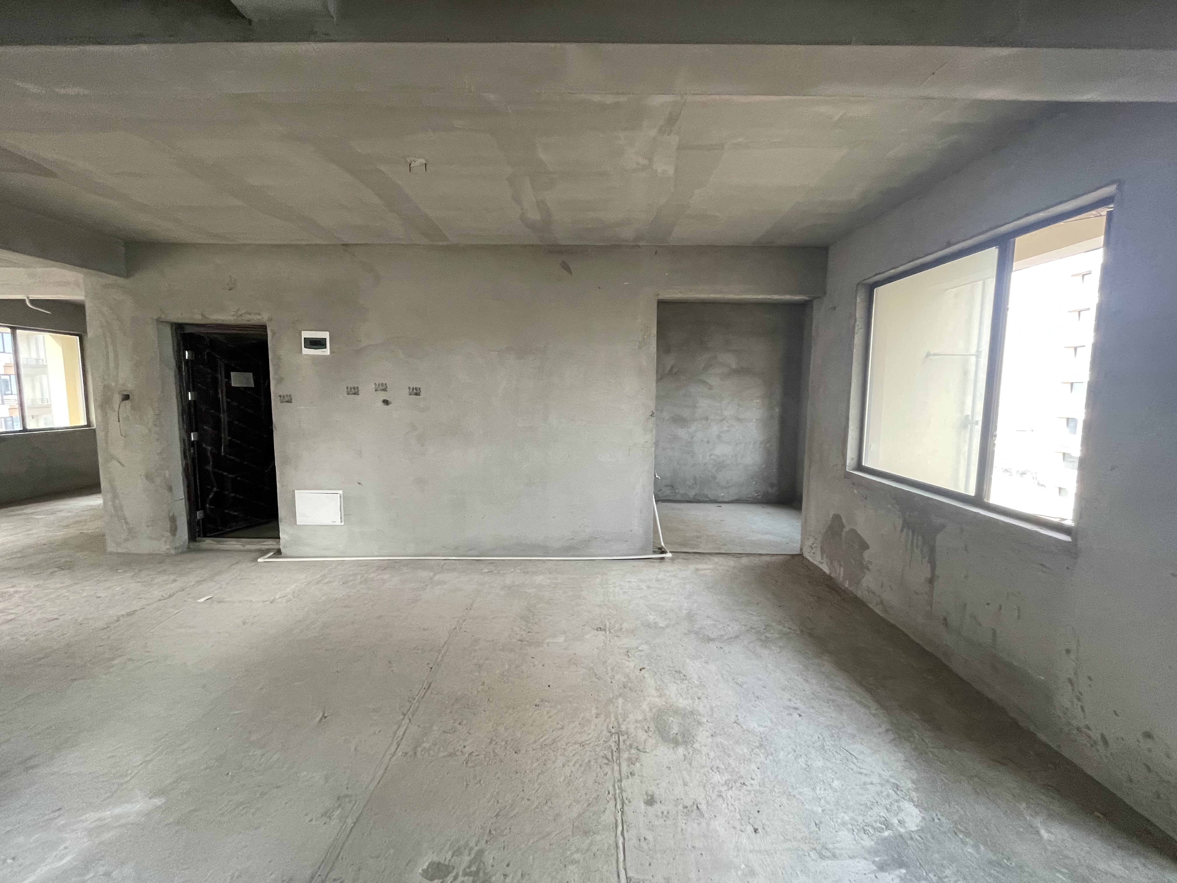 荣怀两梯两户户型三开间朝南大阳台采光好大三房