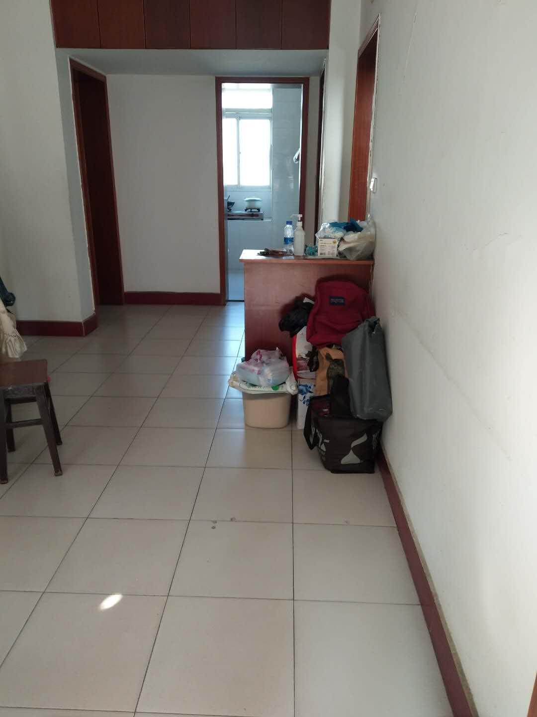 实验 旁边两房带院子方便停车证满五拎包即住