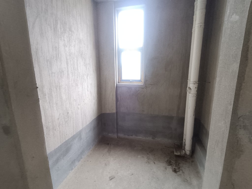 元泰未来城C区毛坯三房南北双阳台户型好的狠