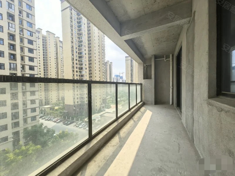 捡漏，大捡漏，南城，望府，单价5700，还有7.5米大阳台，好楼层