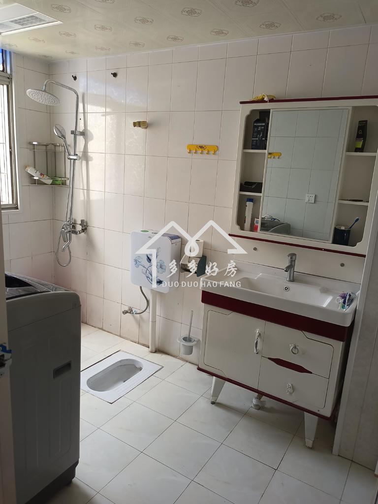 二小旁，好家育好孩，复州花园精装三房，成色新，保养好