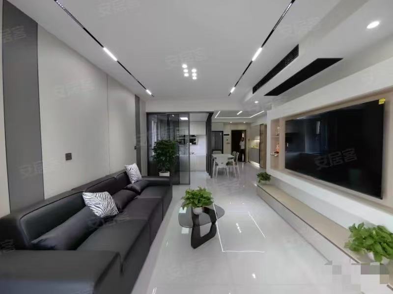 降价了，城南，元泰未来城B2区，湖景房，精装三房两卫，电梯好楼层19楼，