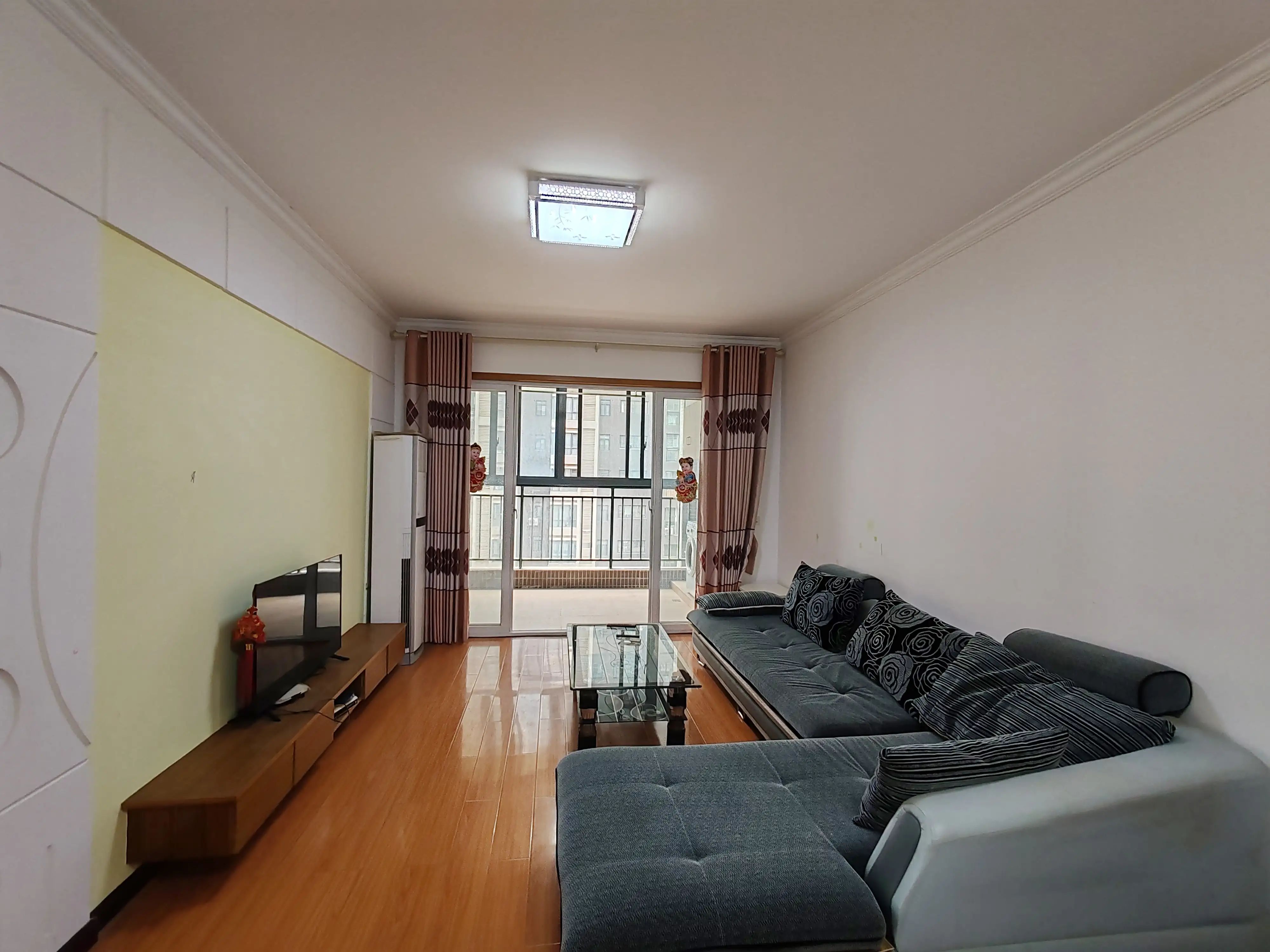 捡漏，和合国际，电梯中间好楼层，精装3房2卫，亏本出售