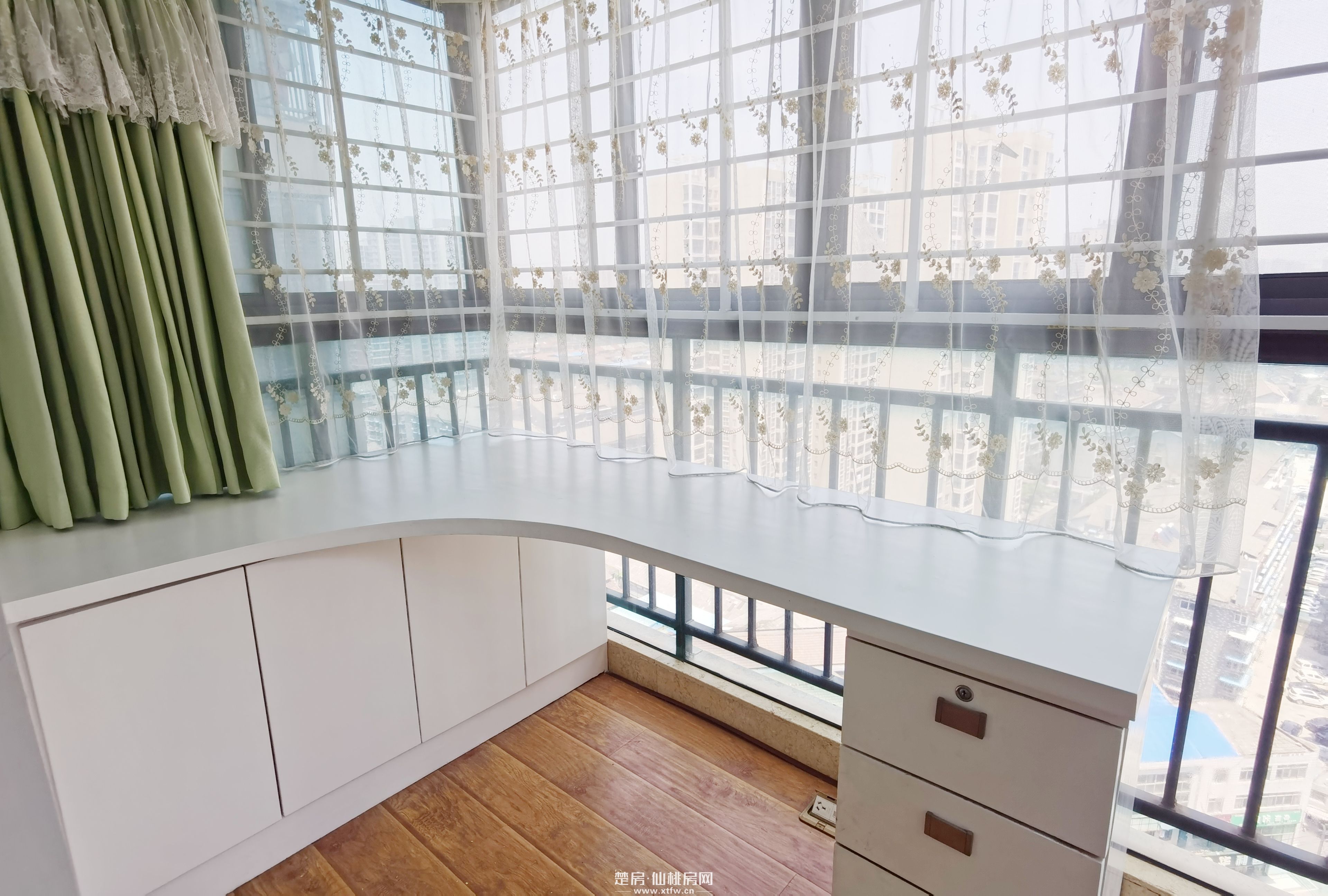 仙下河旁-实验二小-仙三中-精装全新-两房两厅一卫-大阳台-南向采光优-拎包入住