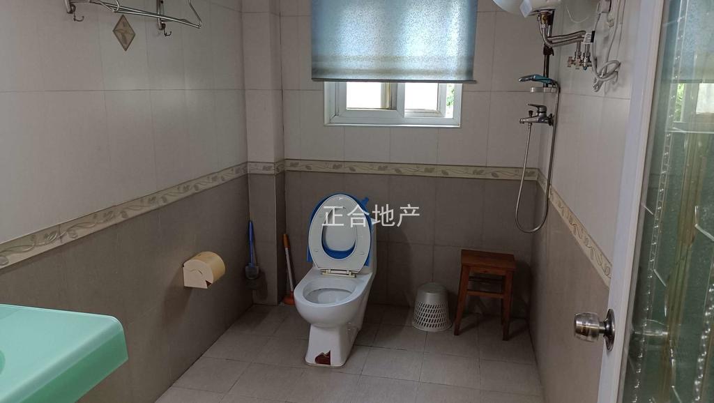 捡漏，纽芬兰附近，天下城市星座，2700一平，步梯2楼，精装三房