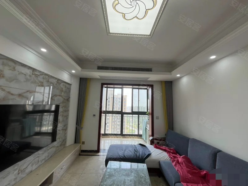 367，城南，森林国际，湖景房 ，精装3房 ，带车位58万 ，拎包入住，证满二