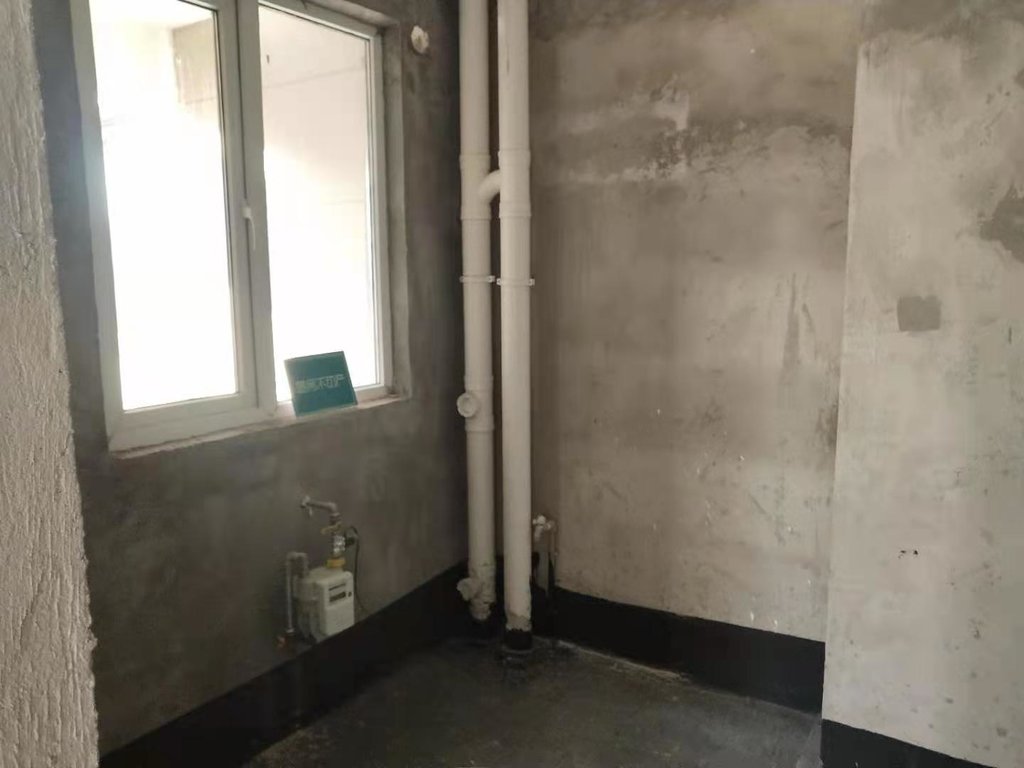 森林国际毛坯现房楼层好看房方便业主诚心卖