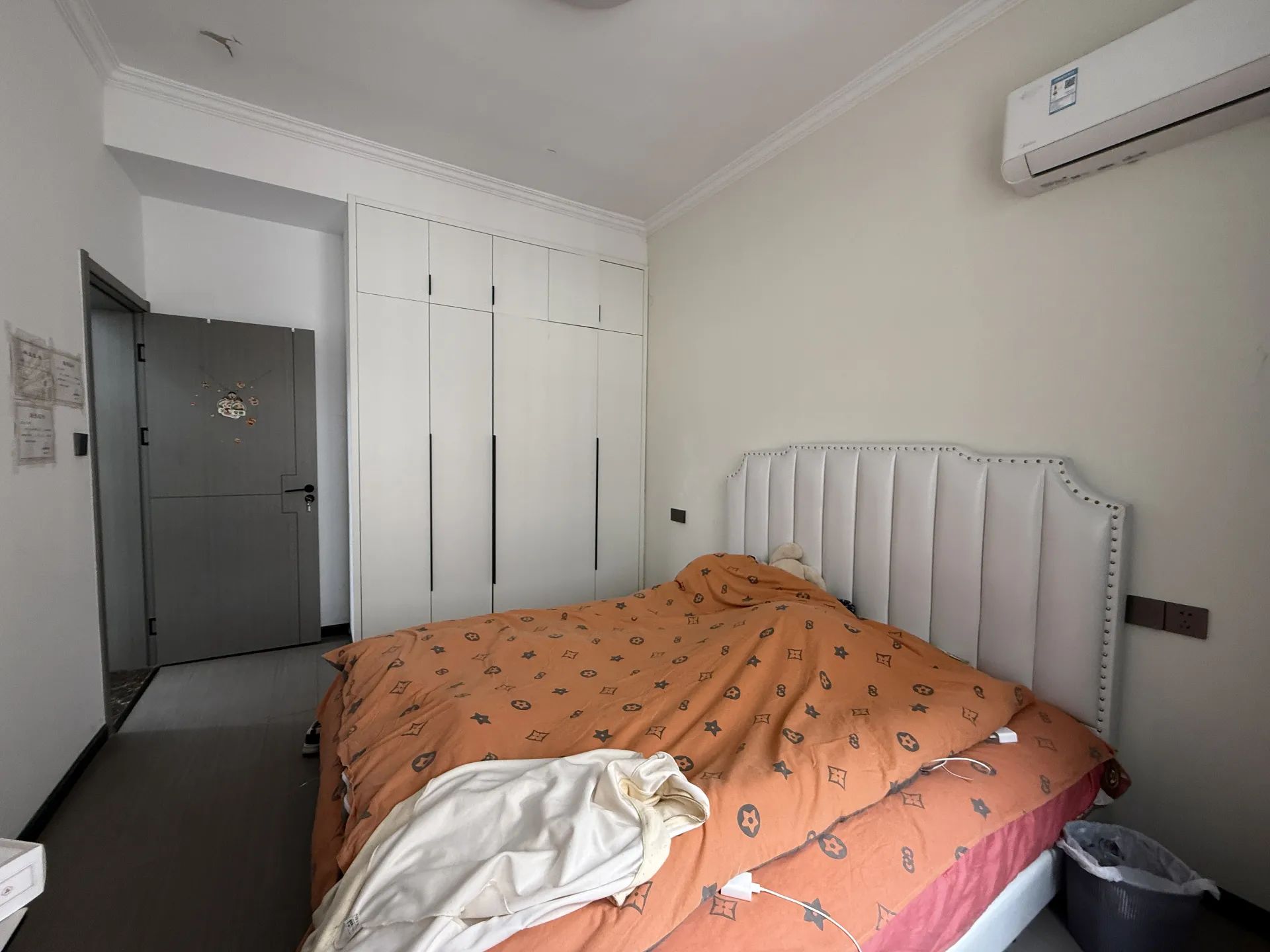 养老看过来，西桥，装修9成新，步梯2楼，精装三房，证满二