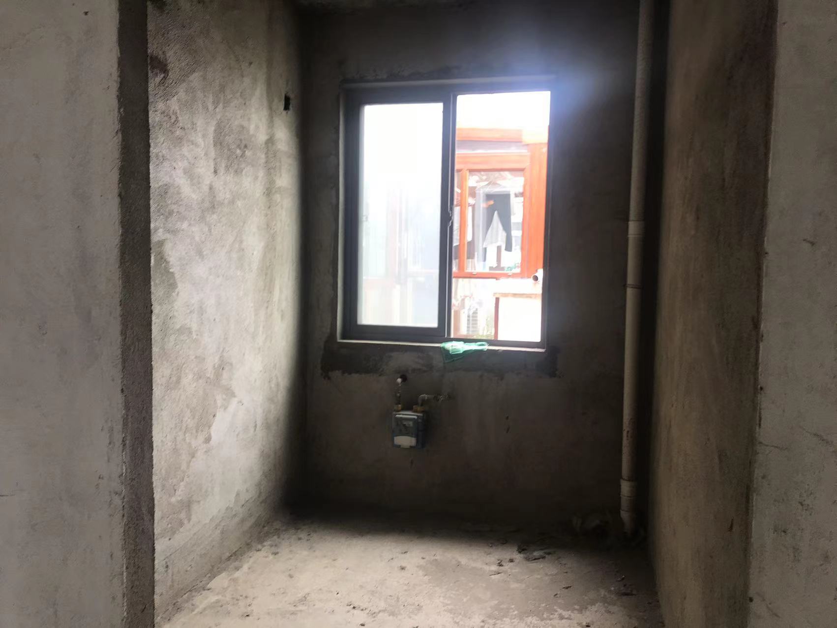 城南金诚花园毛坯大三房南北通透三开间朝南看房方便房东诚意出售可按揭