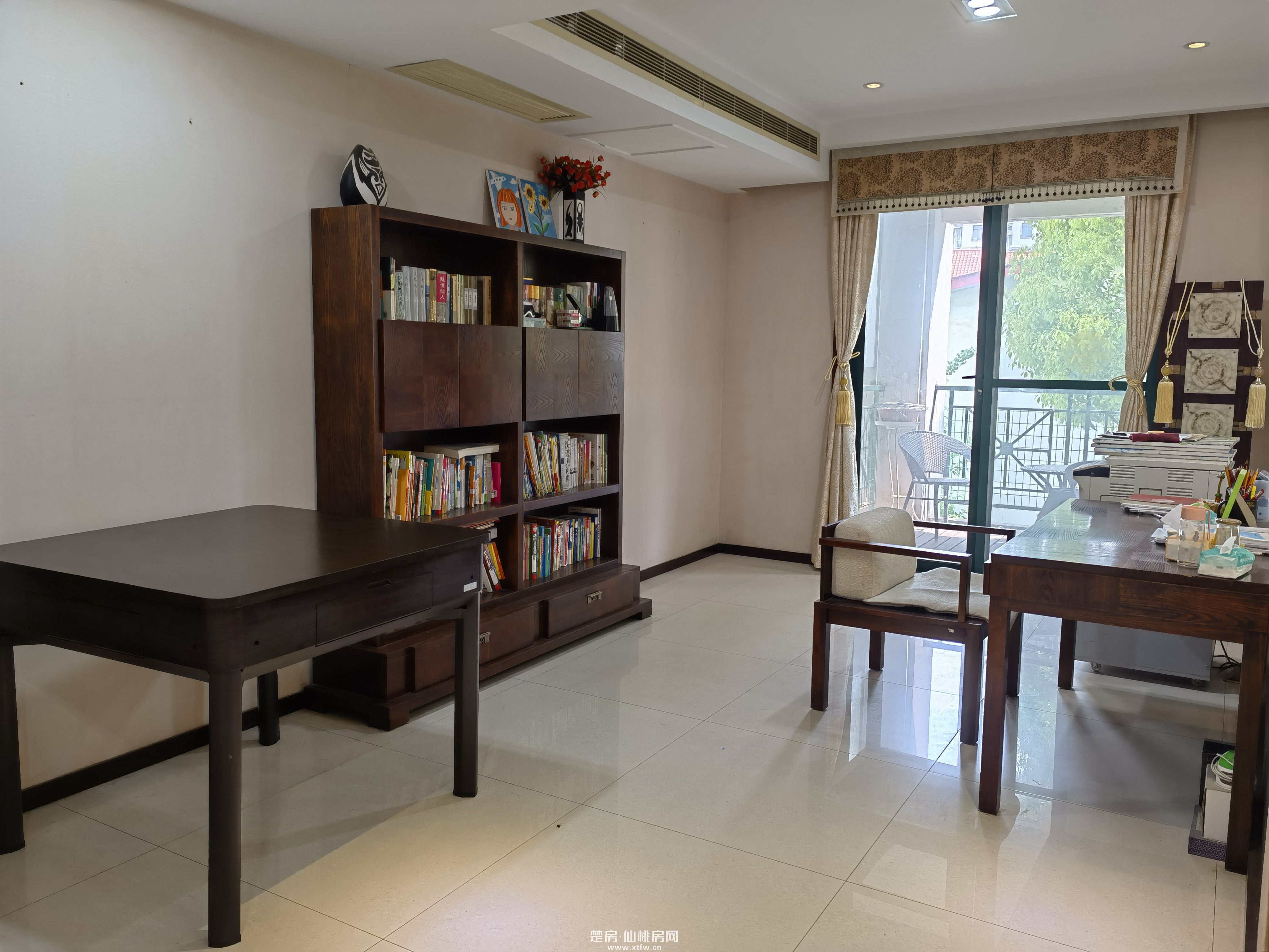 房东自卖德政金园194平4室2厅3卫步梯三楼（无地下室）