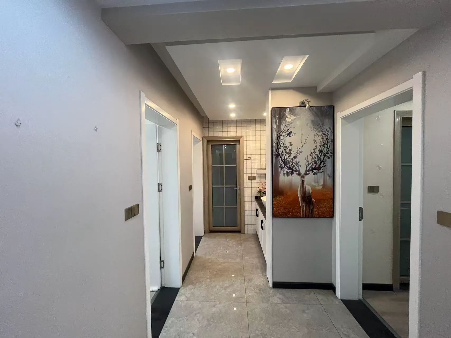 城西，满庭春，精装三房两厅两卫，成色新，电梯好楼层，证满二