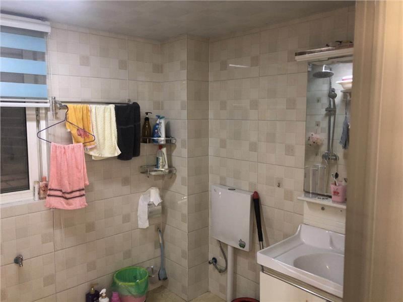 一中对面漫城林语交通方便商业成熟拎包入住 看房