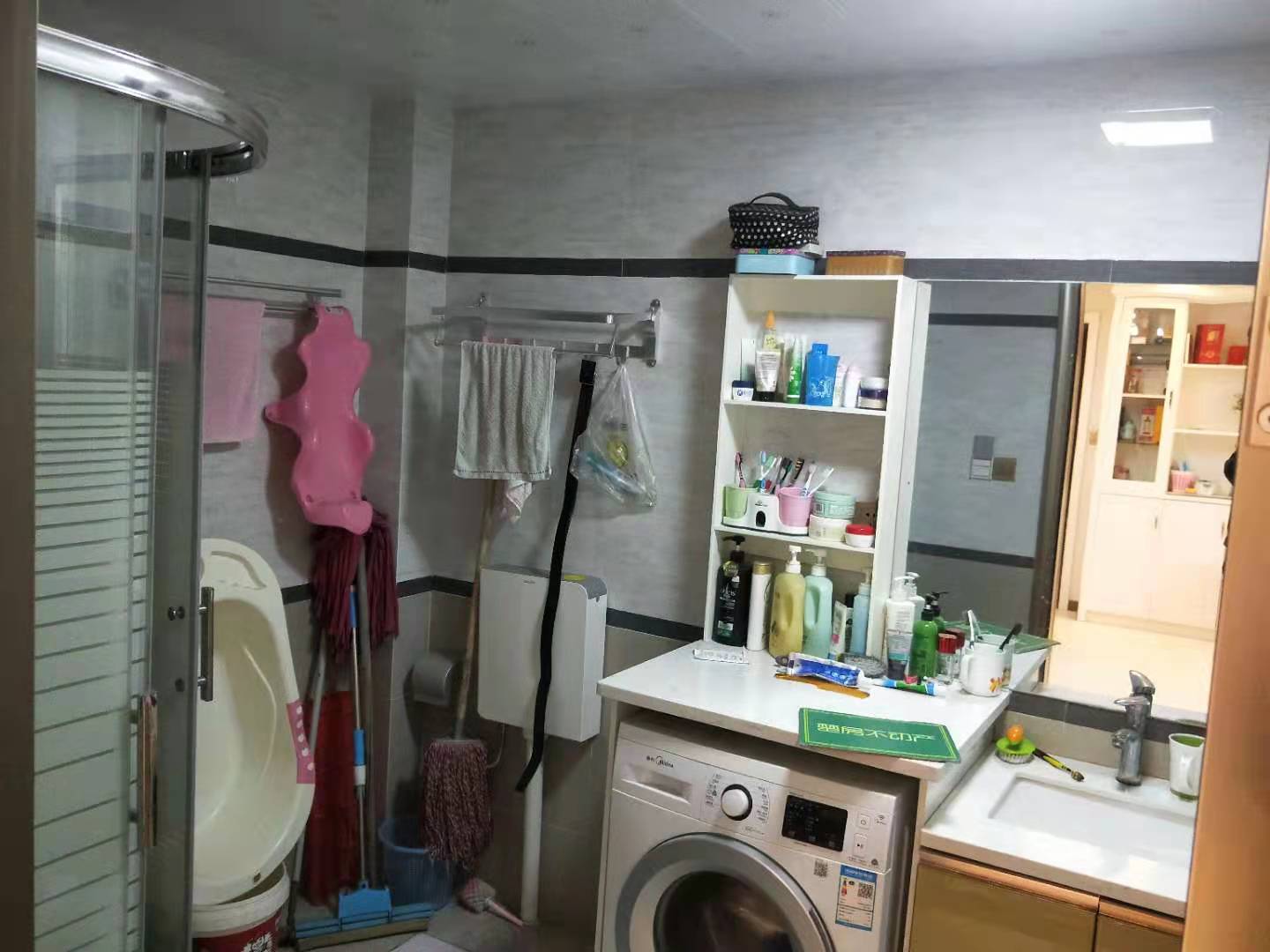 恒迪国际精装二房硬核家具单价低诚心出售