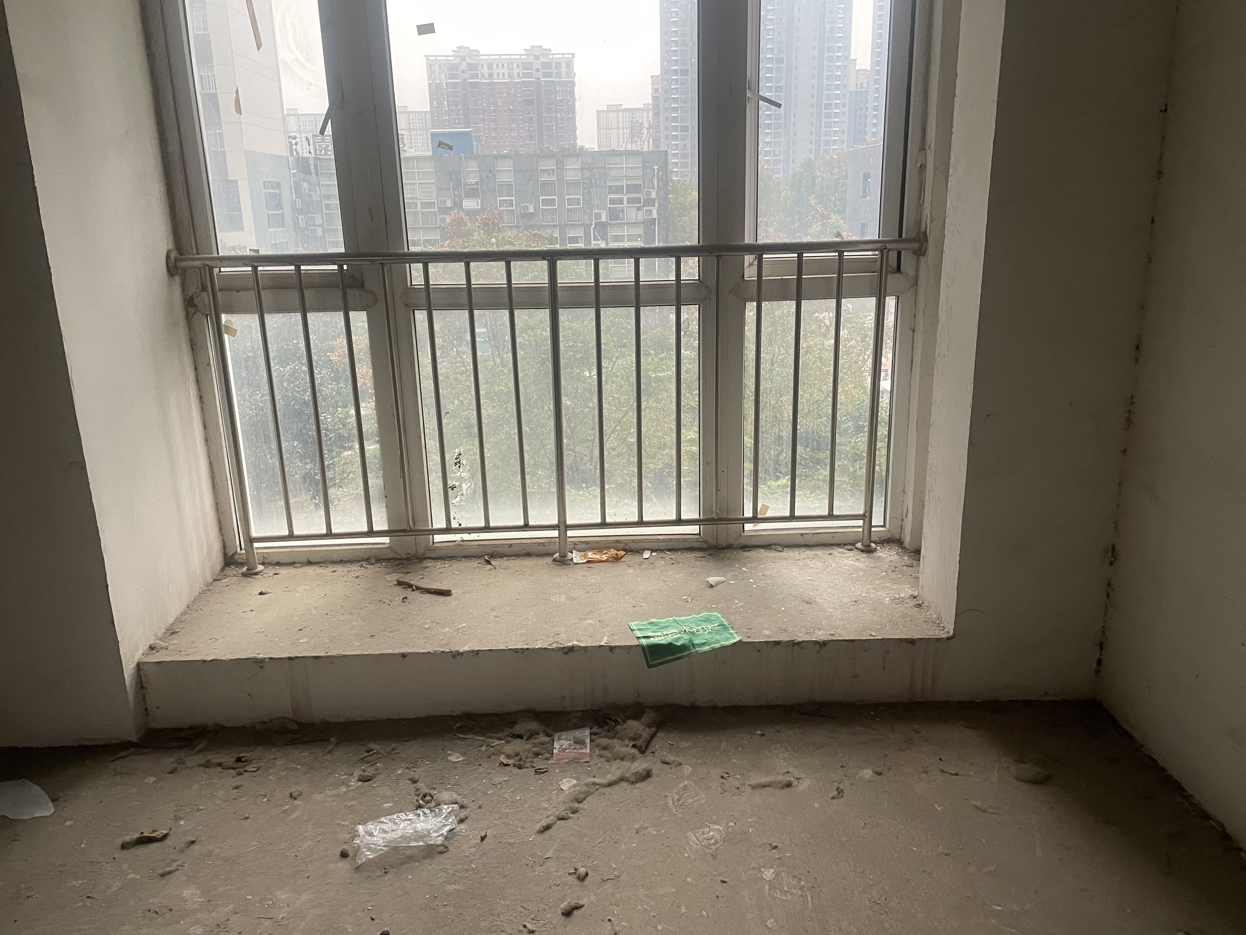 福星城.大户型.毛坯.看房方便.周边配套成熟