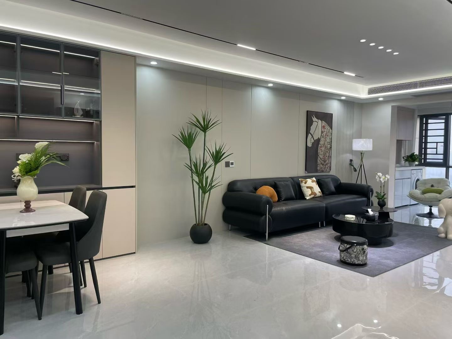 城南，御湖世家，湖景房，电梯好楼层，单价5600多，送车位证满二