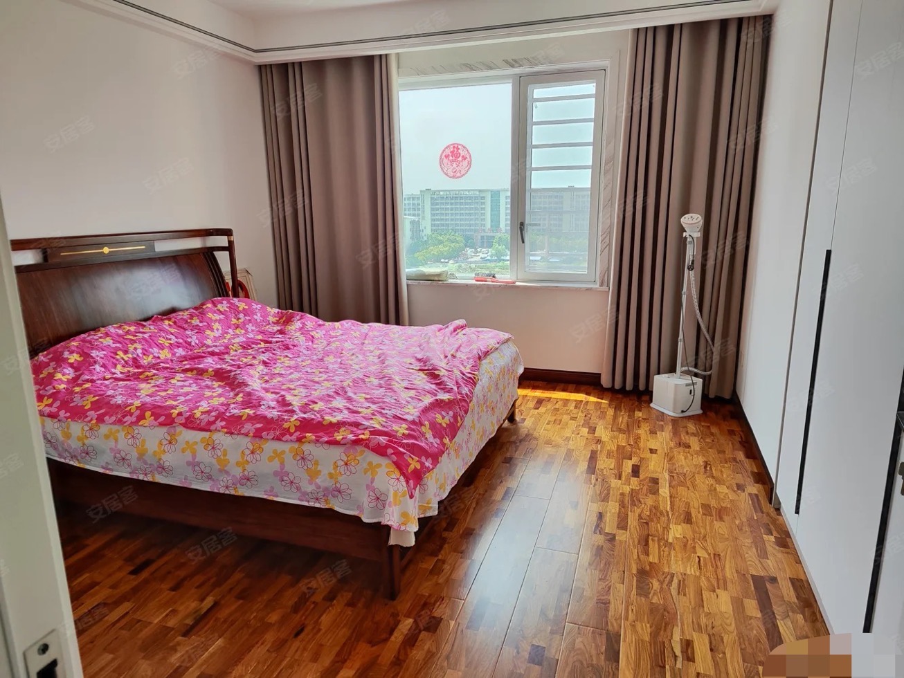 72，房东诚心出售，新城名都，小高层好楼层11楼，精装三房，大阳台，全屋品牌