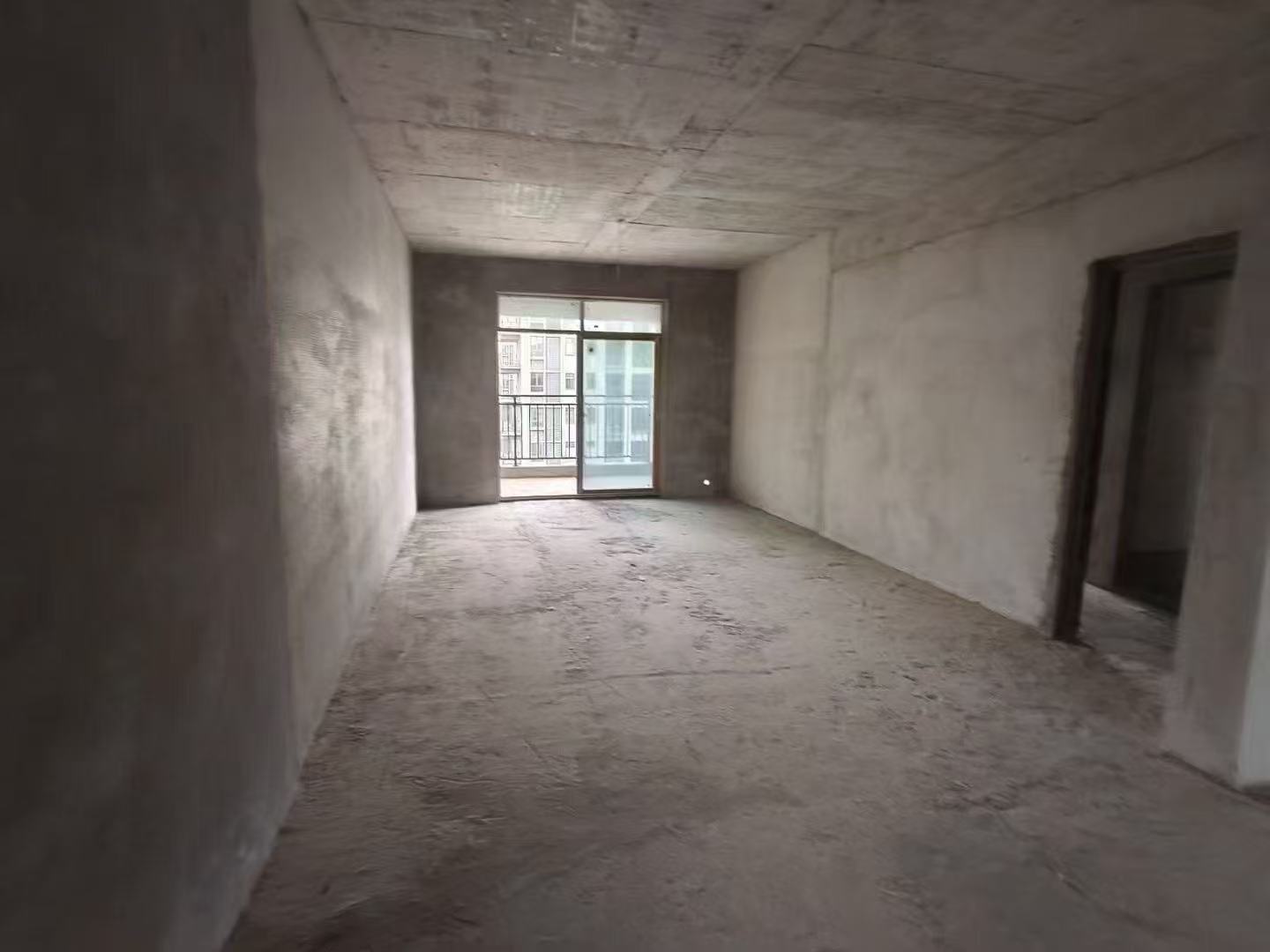 370，降价了，康湾熙岸，凤凰层 ，单价4000 ，毛坯大三房， 南北双阳台