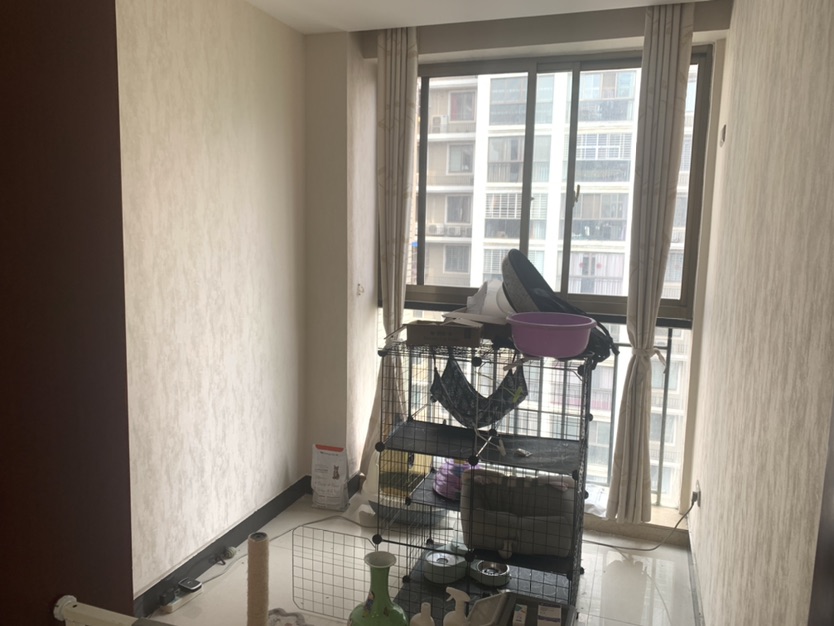 城南金诚花园，大三房，送车位，入户花园，好楼层