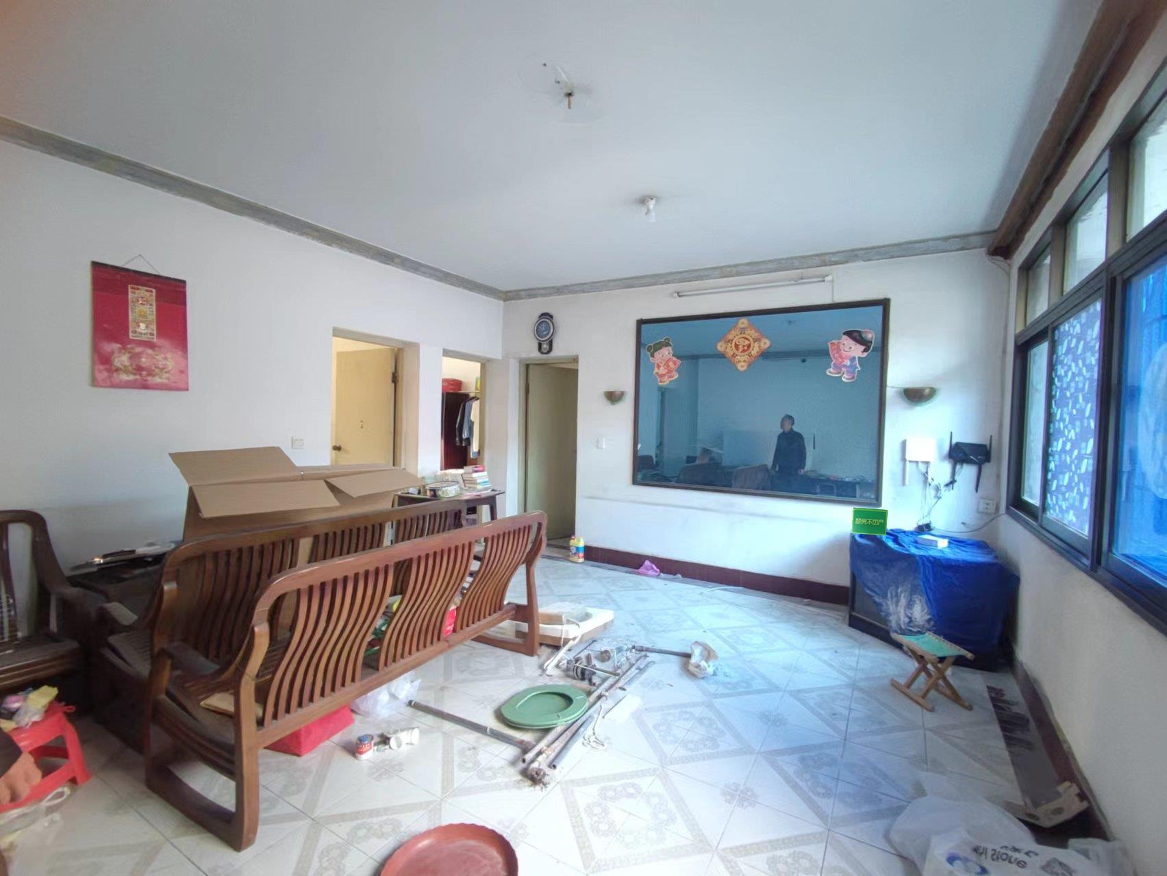 商城旁边物质局宿舍步梯3楼出行方便证件齐全