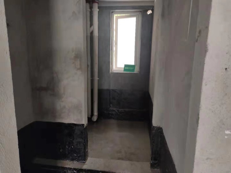 森林国际翡冷翠毛坯大三房，好楼层，采光视野好