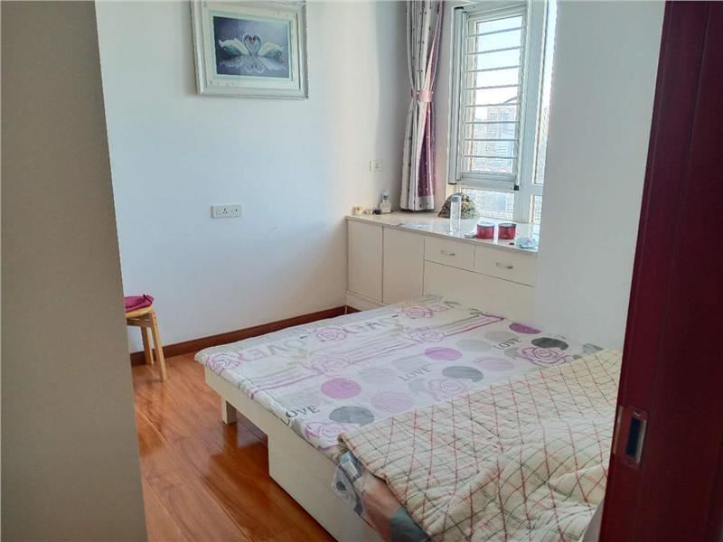 房东急售福星城精装大3房2卫好楼层证件在手满两年可按揭！