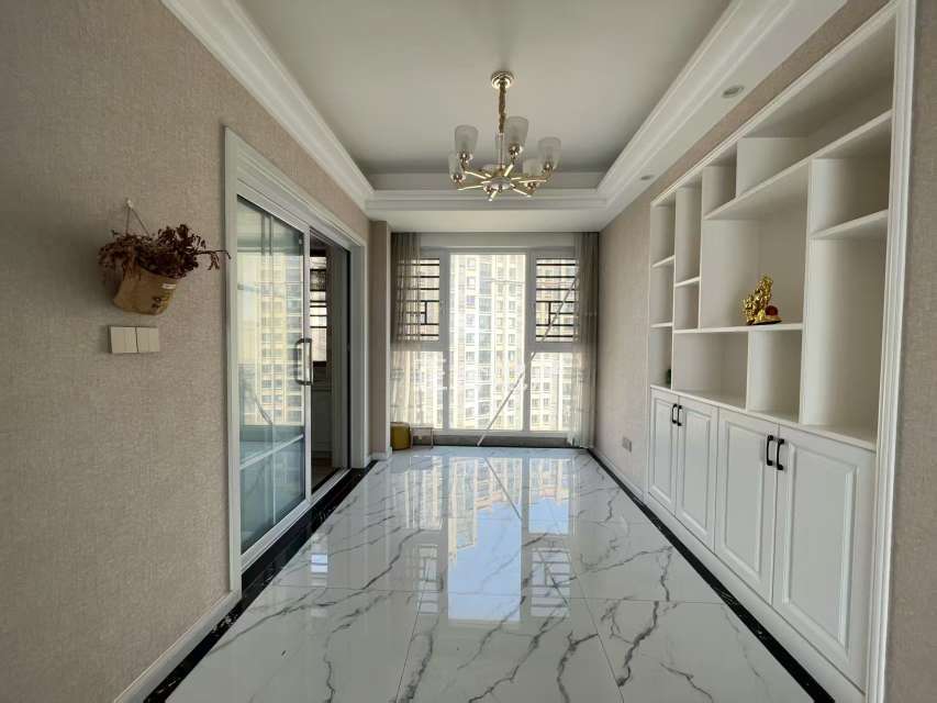 亏本出售，城南，南国明珠，精装三房，电梯好楼层16楼，元泰三中，证满二