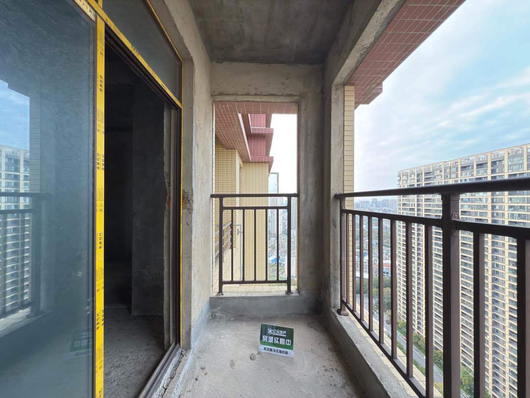 捡漏❗️城南领秀城，南北双阳台，单价3730，一口价50万