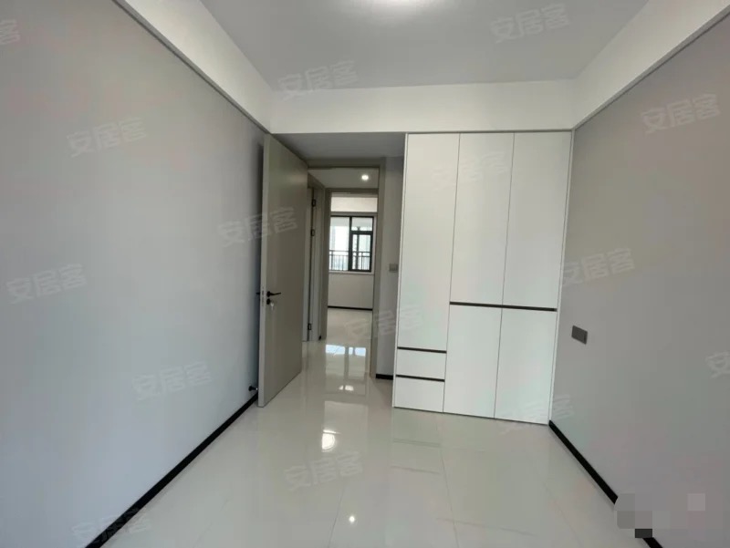 ？急售，水云间五期，一手新房，精装3房2卫，好楼层，南北通透，长阳台，