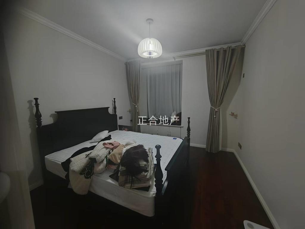 降价了，沔街上，新街，精装大两房，中间好楼层，成色新，三中，沔阳xiao学