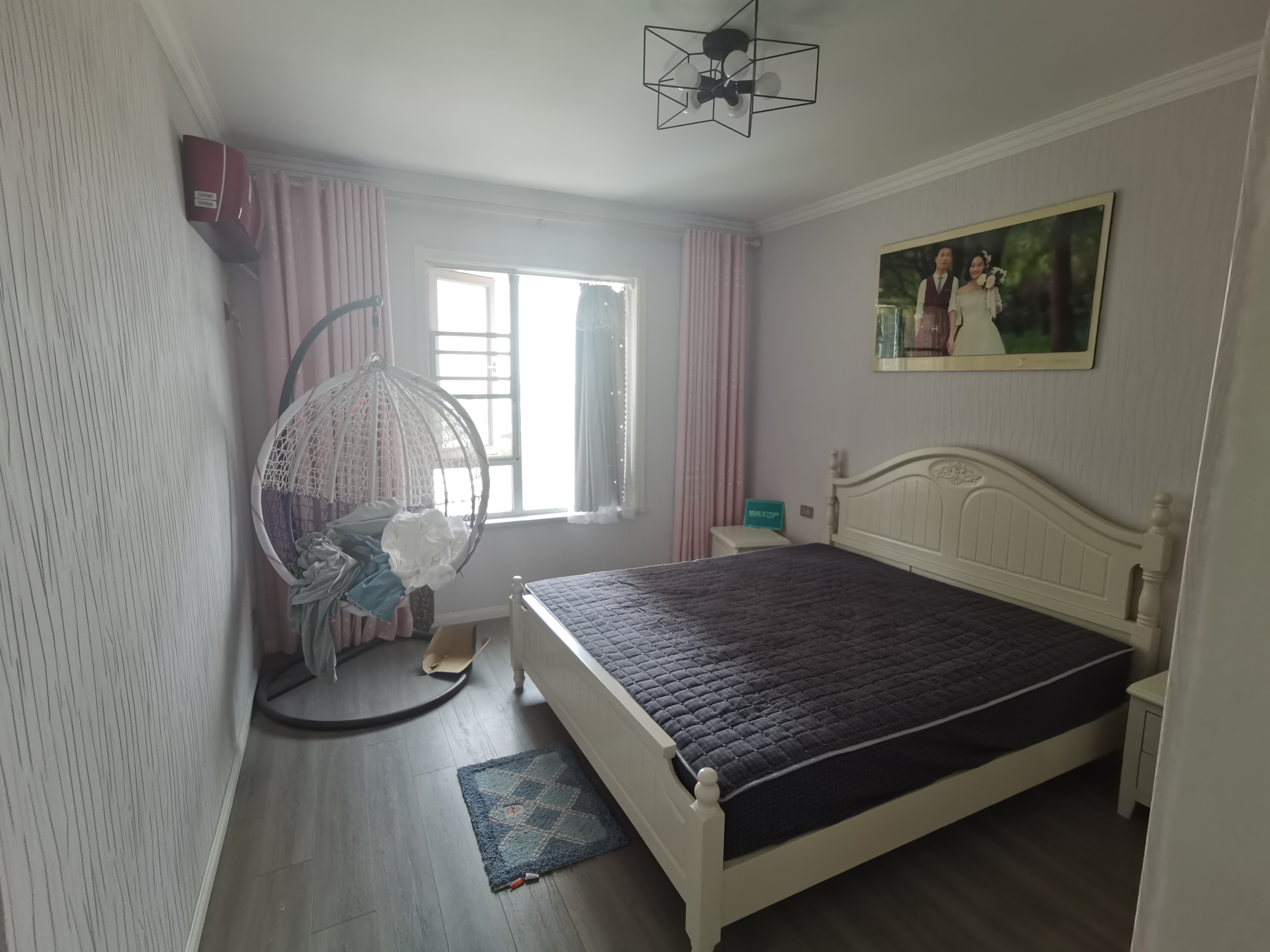 满庭春精装大三房，证满2年，业主诚心卖，价格可谈